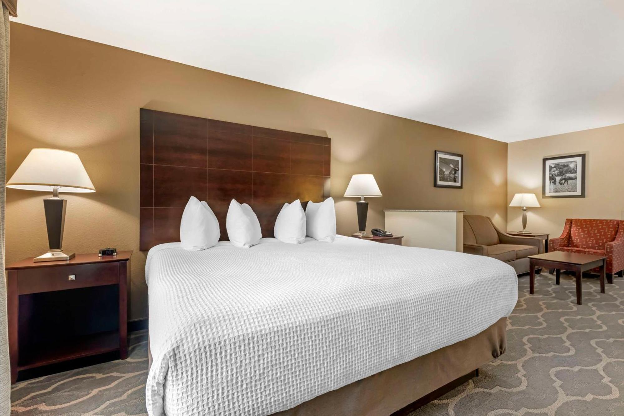 Best Western Plus Burleson Inn & Suites Exterior foto